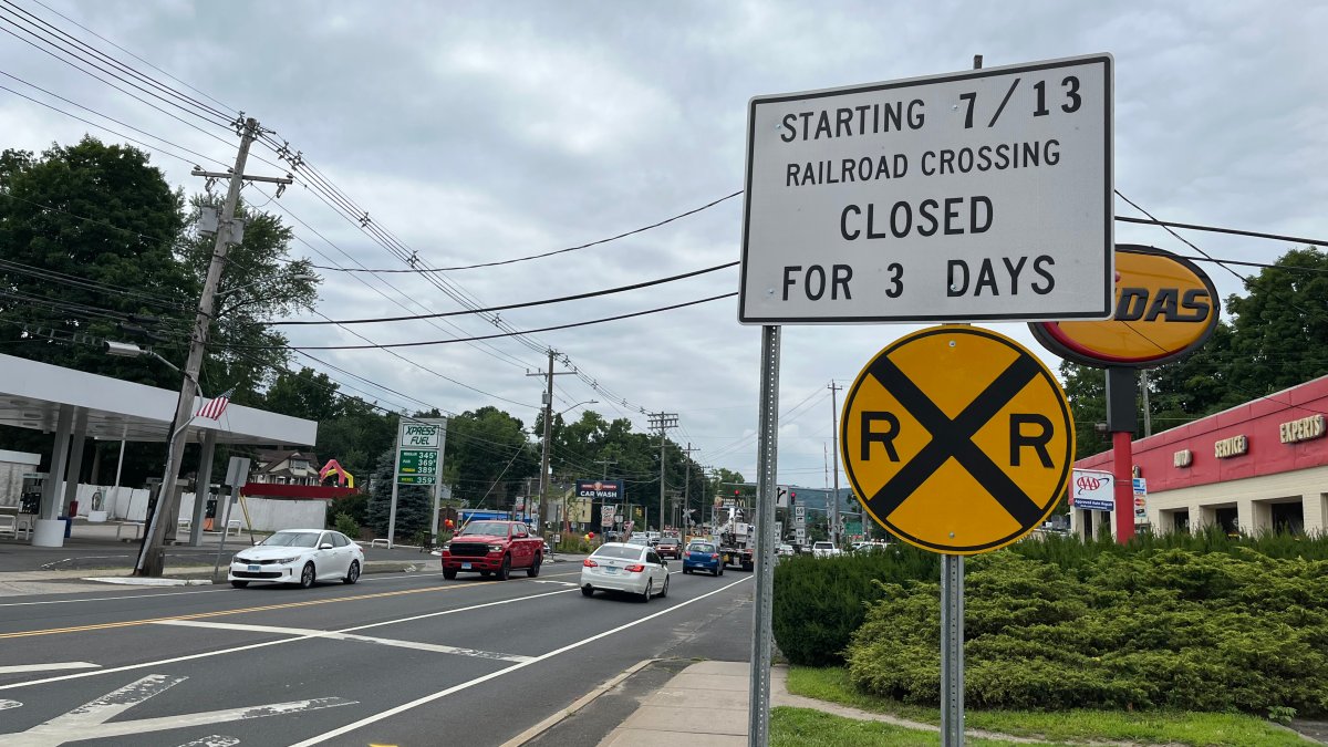 Part of Route 6 in Bristol to close to vehicles for railroad crossing ...