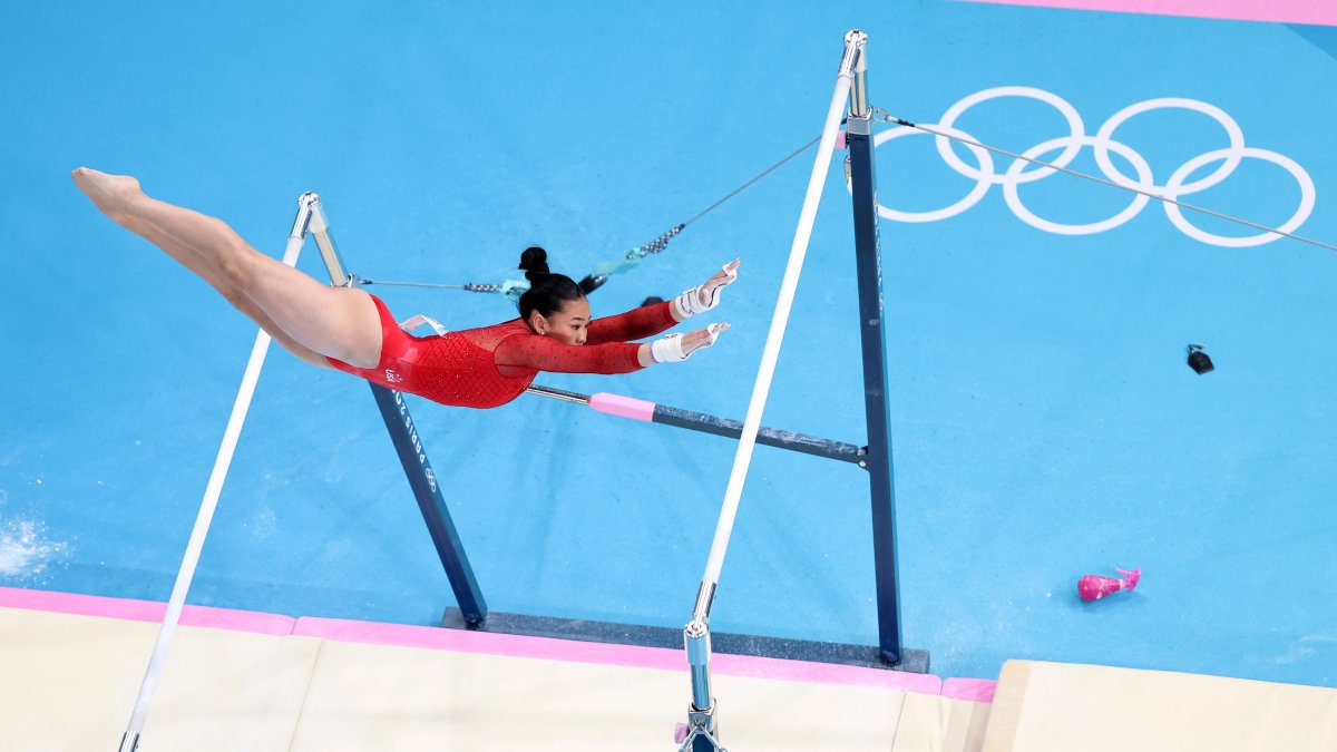 Suni Lee gets secondstraight bronze medal in uneven bars NBC Connecticut