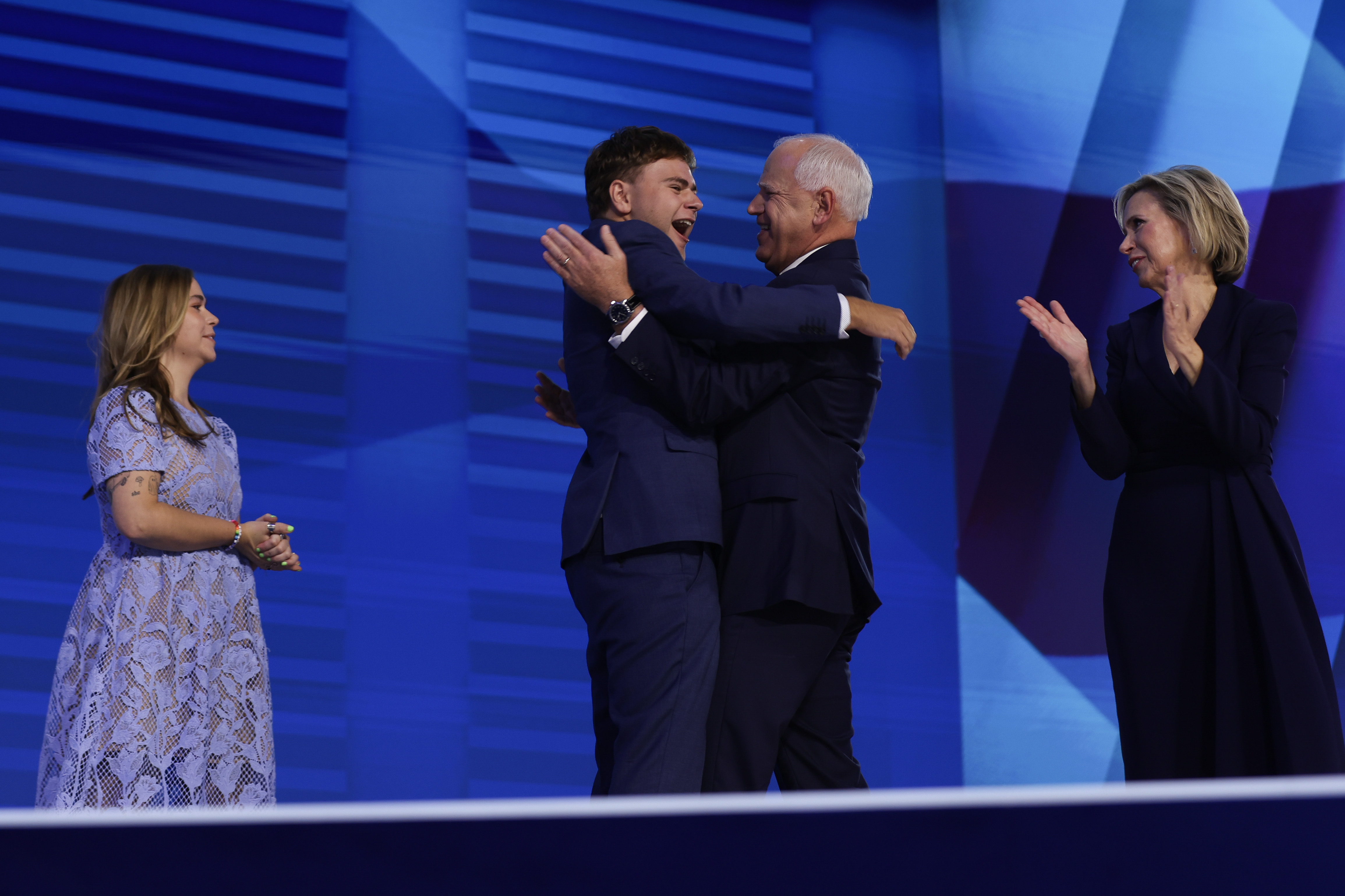 Tim Walz son, Gus Walz, emotional watching dad’s 2025 DNC speech NBC