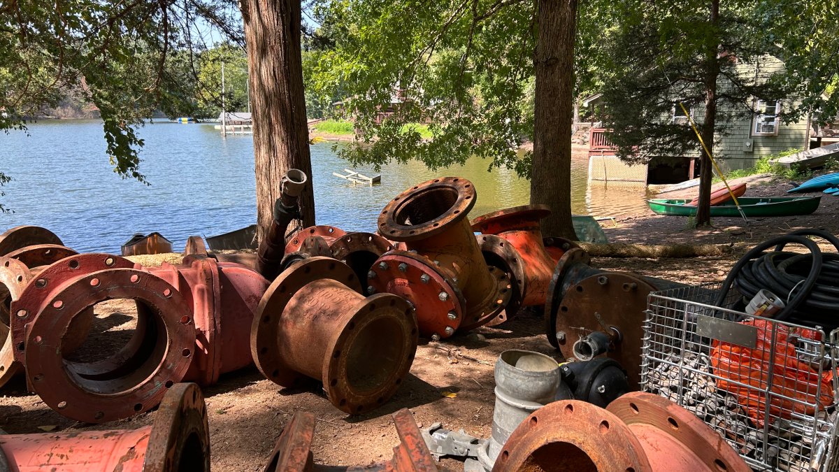 Water pump installation underway at Jobs Pond as part of flood relief effort