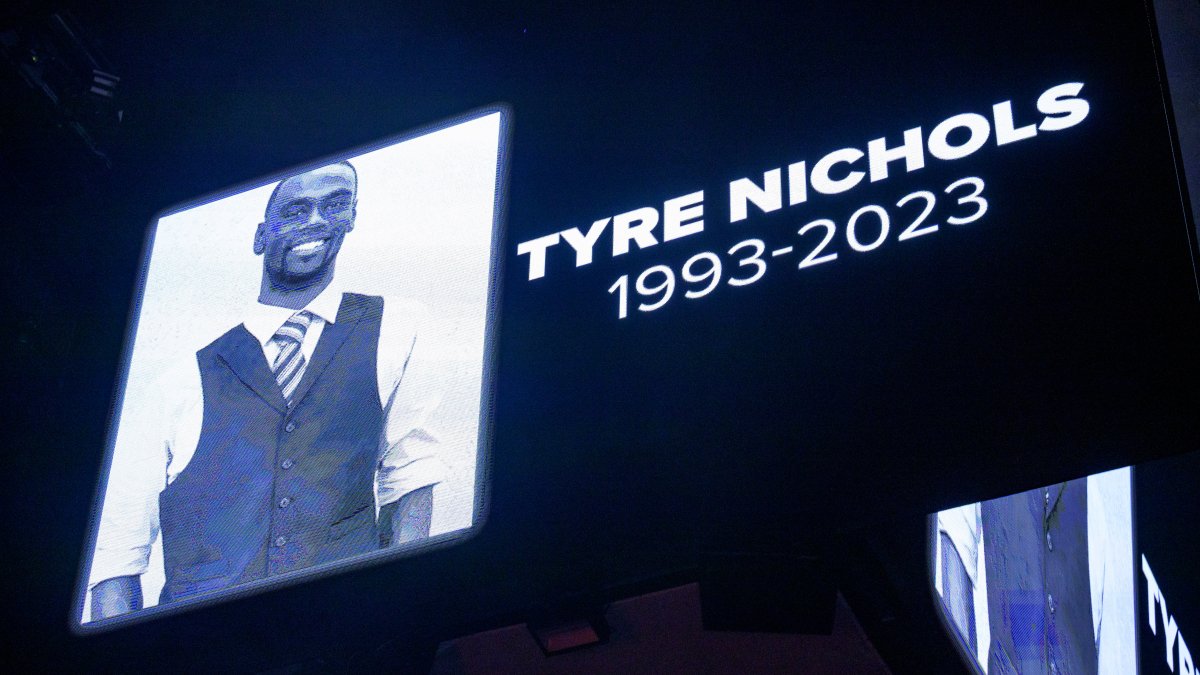 Trial begins for three Memphis police officers charged in Tyre Nichols' death – NBC Connecticut