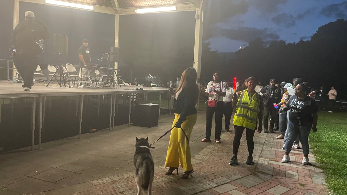 candlelight-vigil-celebrates-life-of-prolific-hype-man-and-dj-fatman