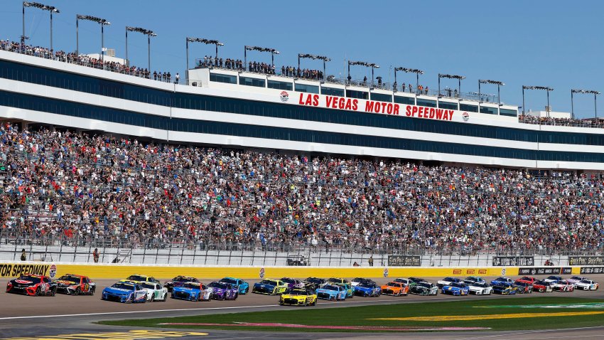 Christopher Bell, driver of the No. 20 Rheem Toyota, leads the field to start the South Point 400