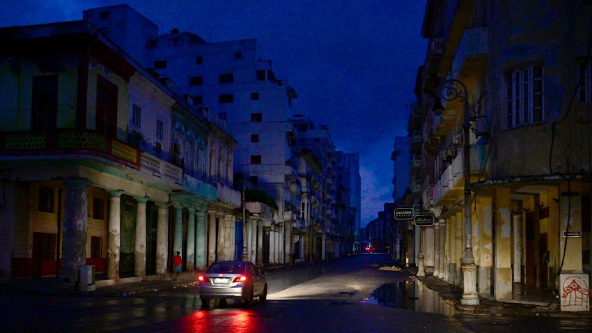 TOPSHOT-CUBA-ENERGY-ECONOMY-BLACKOUT