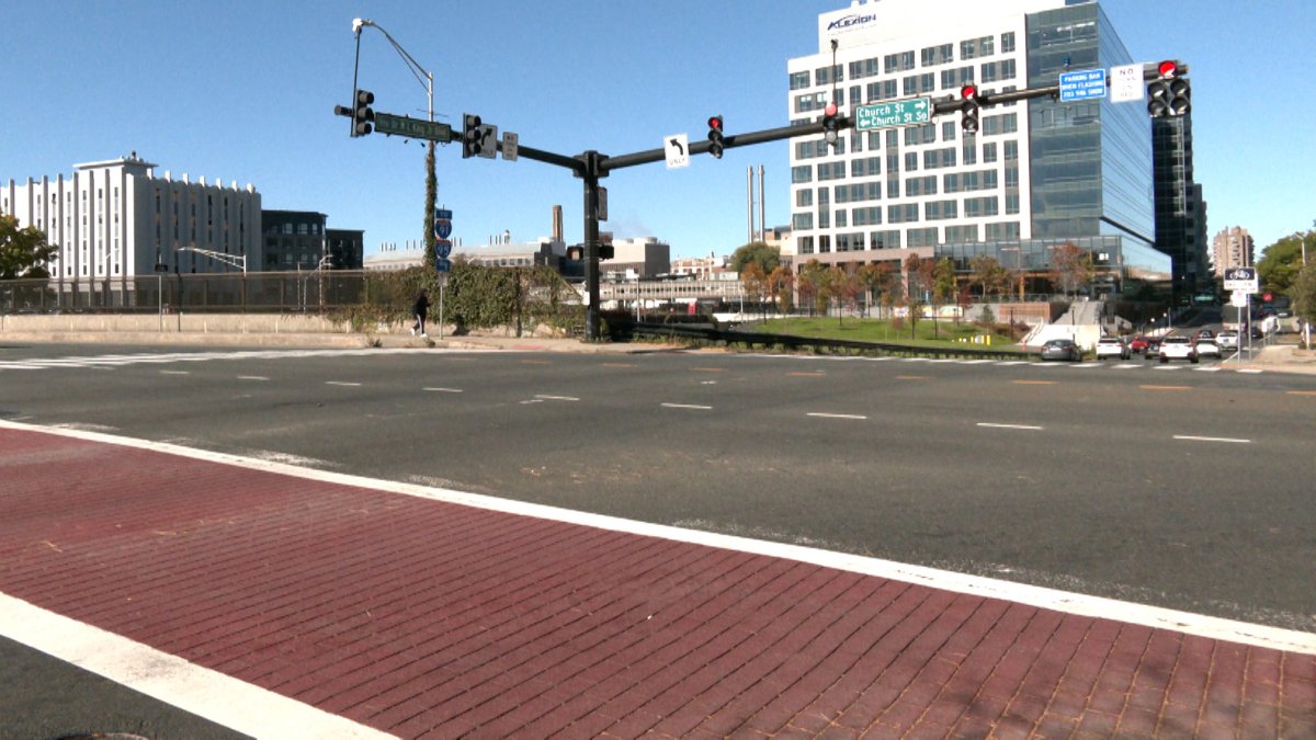 Bicyclist dead after crash with garbage truck in New Haven police