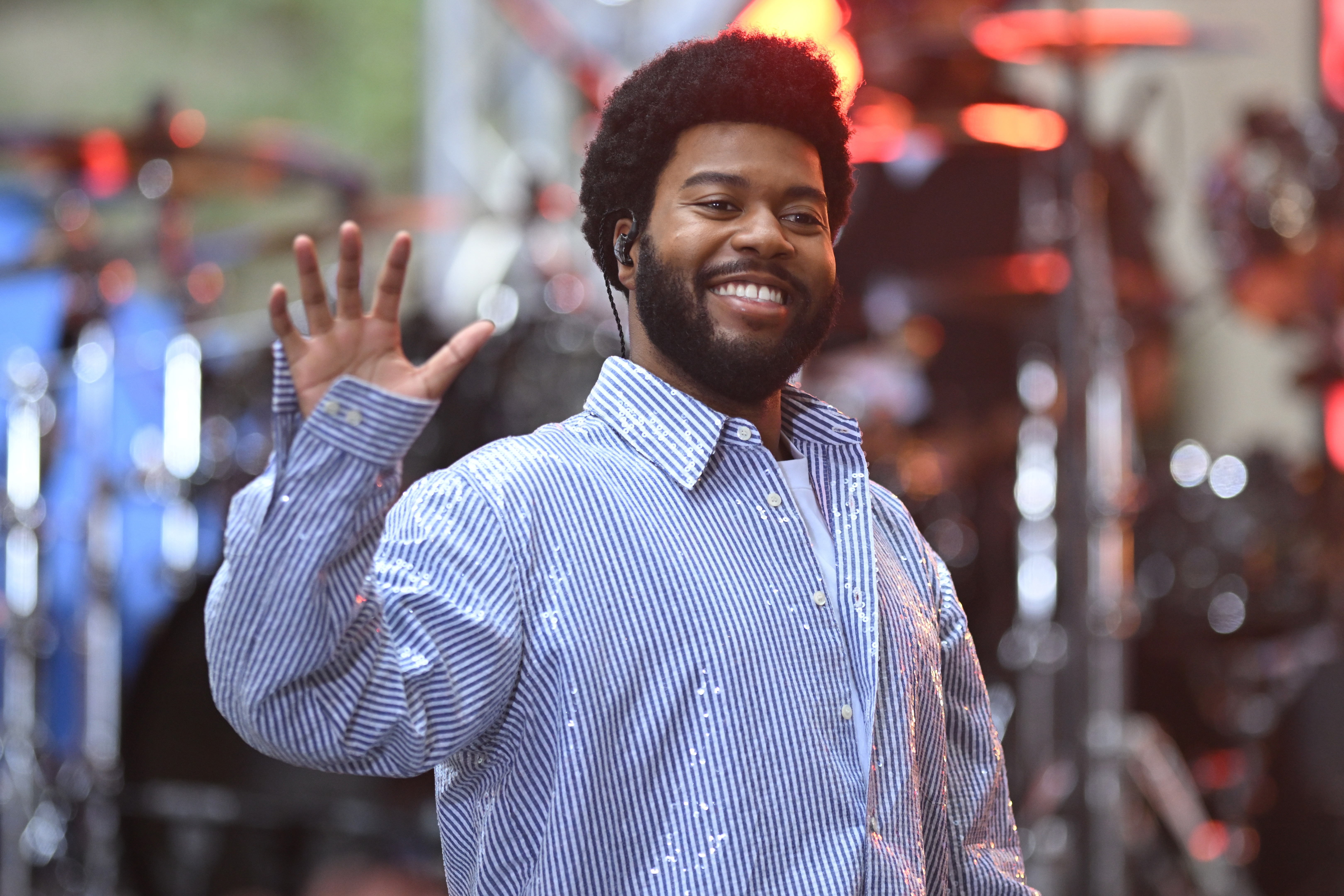 Singer Khalid comes out as gay after he was outed – NBC Connecticut