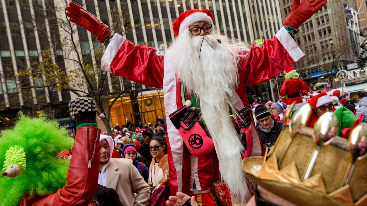 Annual SantaCon bar crawls bring Santas and a few Grinches to the