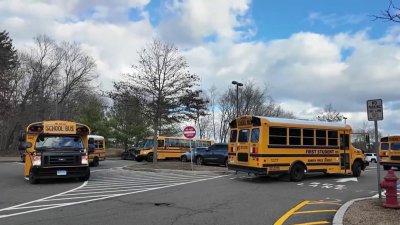 Hamden superintendent wants to start school after Labor Day this year