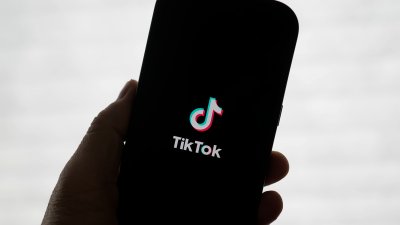 Chicago TikToker weighs in on potential app ban