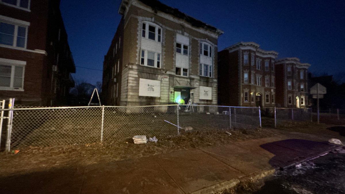 Two hospitalized, 23 people displaced after apartment fire in Hartford ...