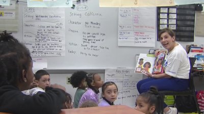 NBC CT's Caitlin Burchill reads to Hartford students