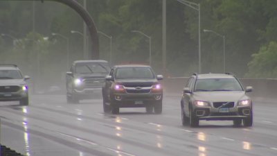 Rain isn't dampening people's plans for Memorial Day Weekend