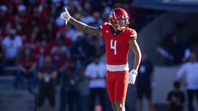 How volleyball set Panthers' Tetairoa McMillan up for football success