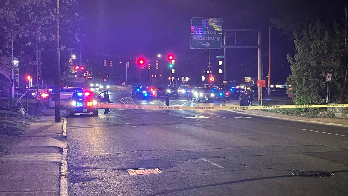 Man shot multiple times in Hartford: police