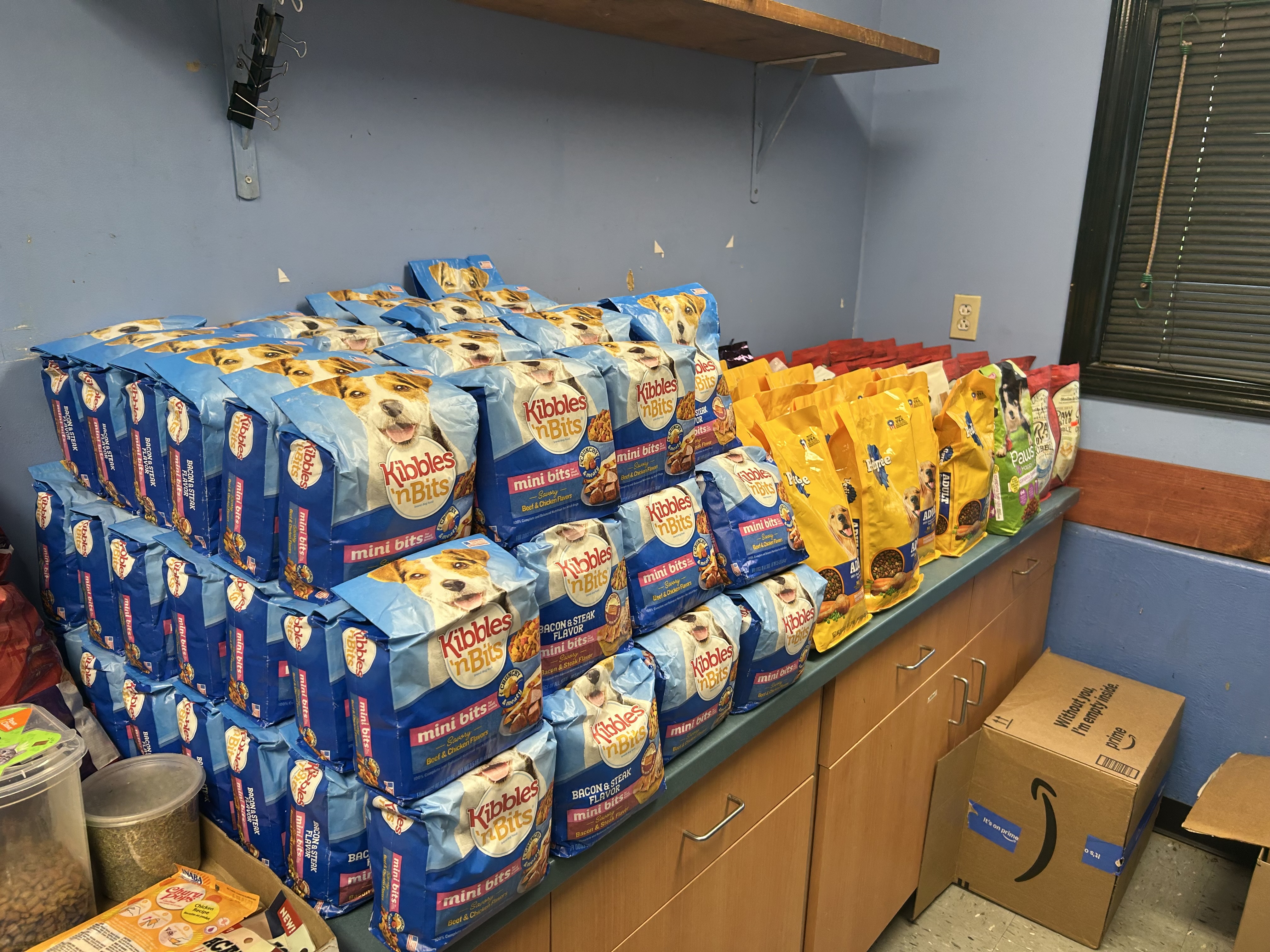 Bridgeport pet food pantry closes after supplies deplete