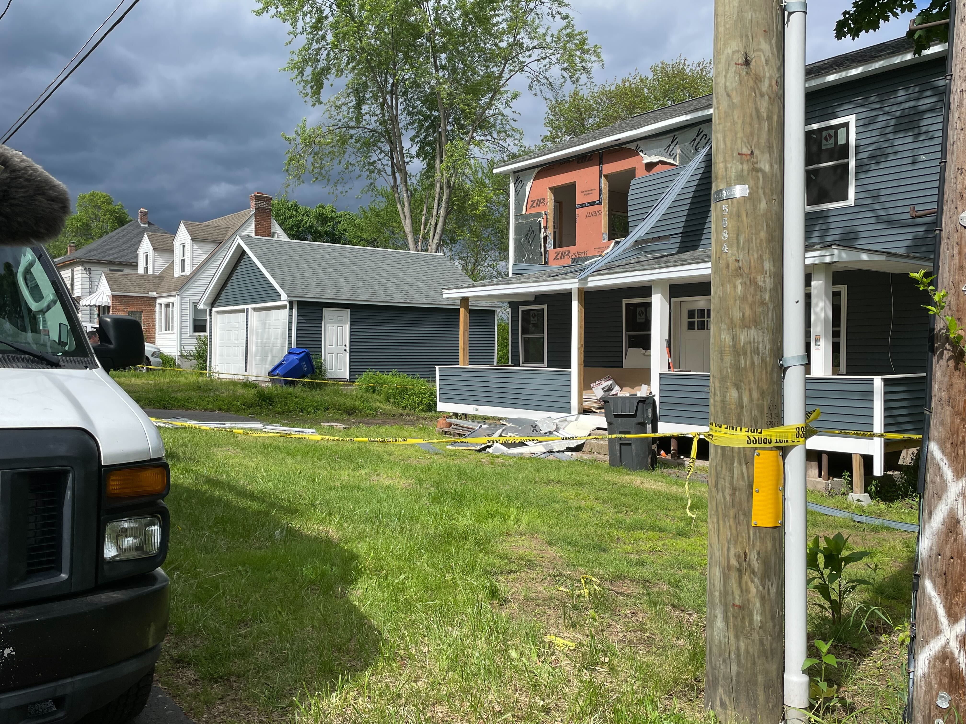 1 taken to hospital following propane explosion at Suffield home