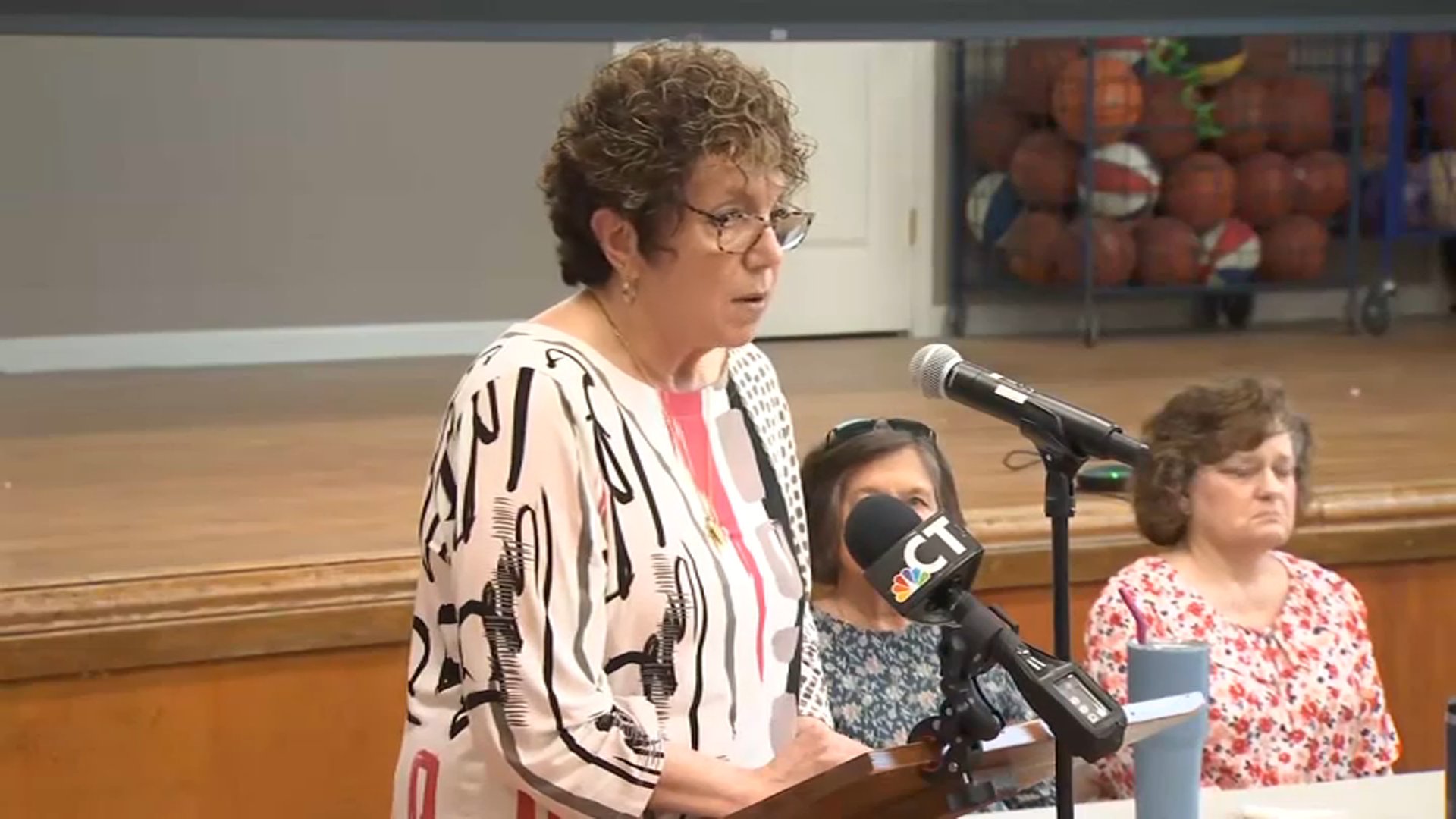 Bethany first selectman announces resignation after release of scathing report