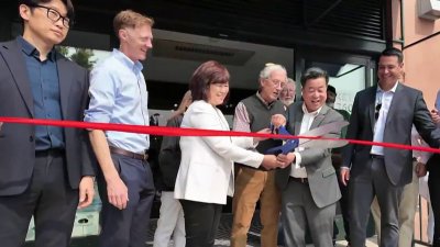 New Haven supermarket offers local farm products and international foods