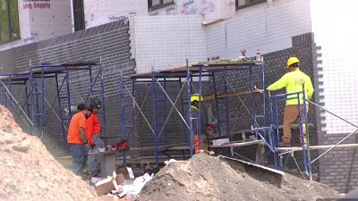 Lamont vetoes bills on housing, paying striking workers lost wages