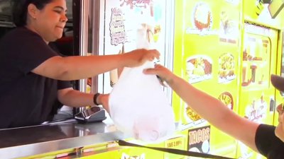 Food truck vendors weather sweltering heat in New Haven