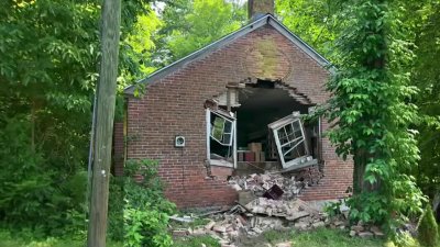 Car crashes into historic schoolhouse building in Portland