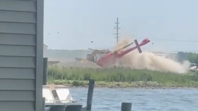 En video: helicóptero se estrella durante aterrizaje y todos sobreviven