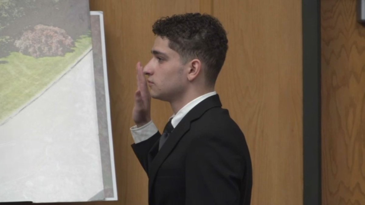 Law experts weigh in on choice to have Raul Valle testify in own murd...