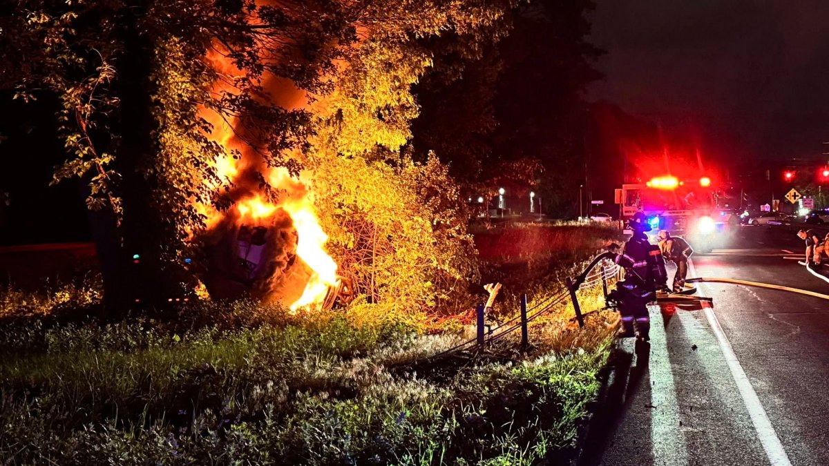 1 injured in vehicle rollover, fire on Route 5 in South Windsor – NBC ...
