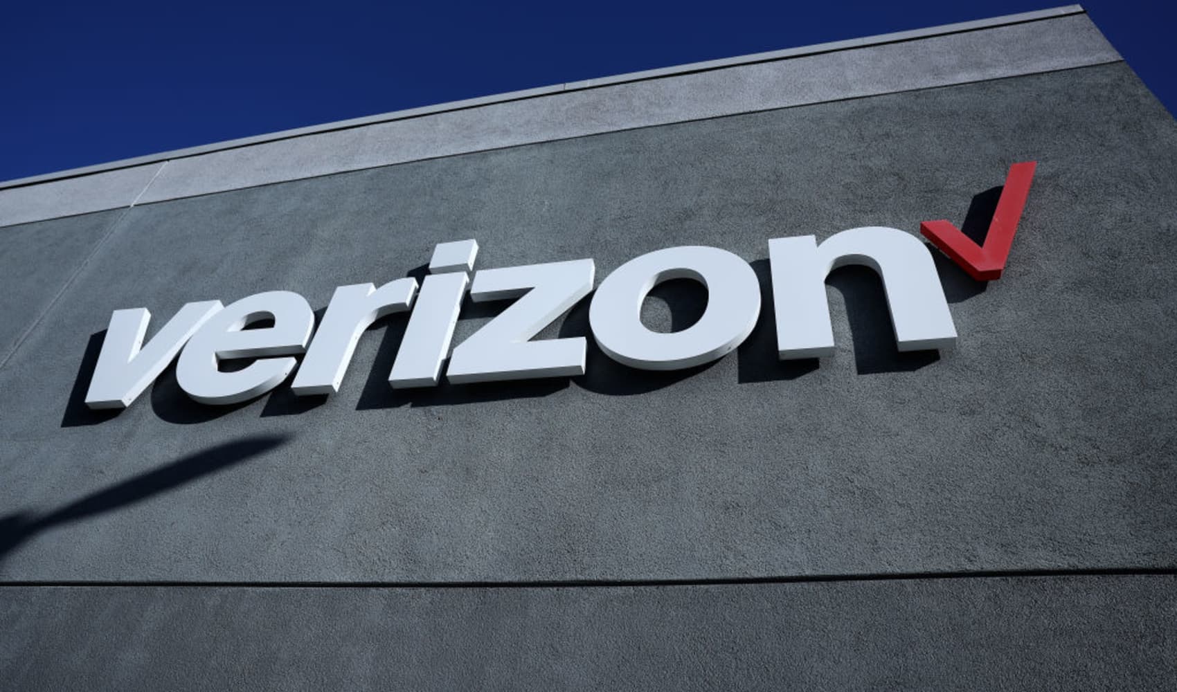 Top Wall Street analysts recommend these dividend stocks for regular income