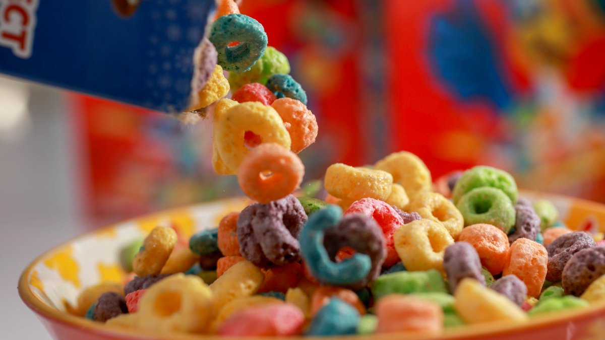 Italian chocolate giant Ferrero to buy Kellogg's Froot Loops maker