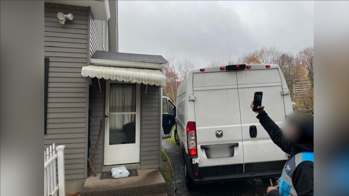 NBC CT Responds helps Ellington homeowners after delivery driver causes damage