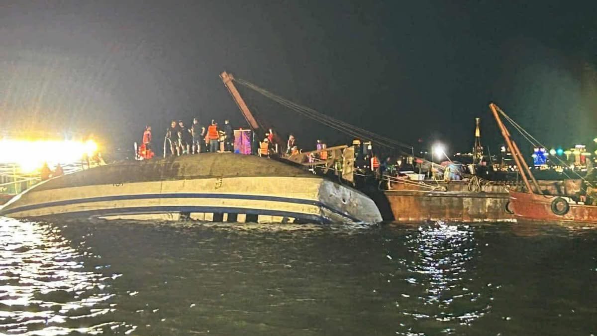 Vietnam tour boat survivor describes his escape