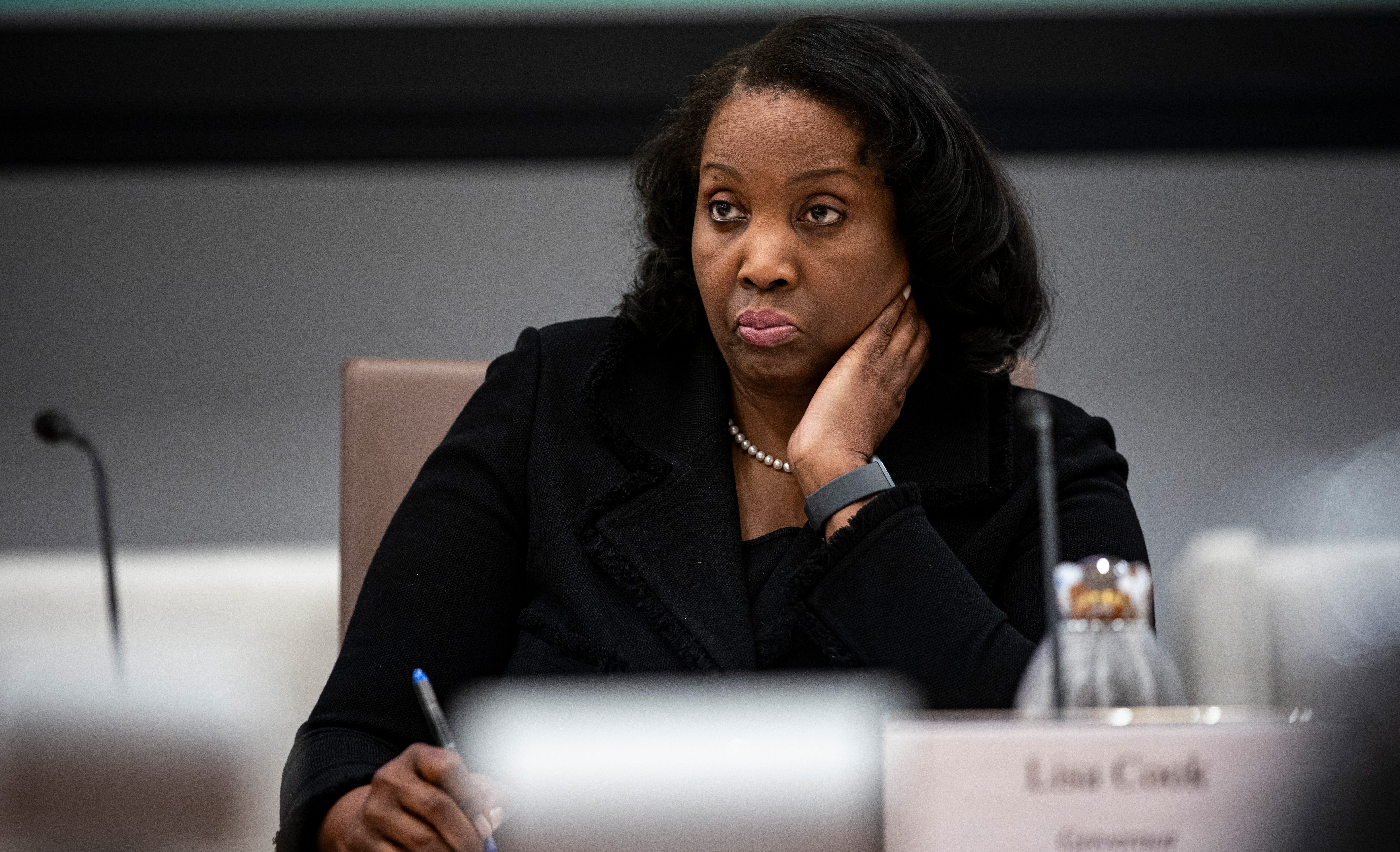 Supreme Court considers Trump's attempt to fire the Fed's Lisa Cook