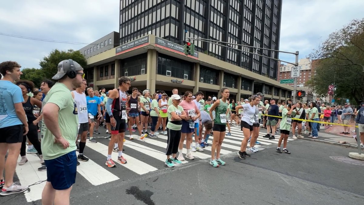 Thousands come to Downtown New Haven for 48th annual Faxon Law New Haven Road Race