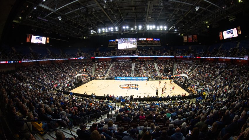 COLLEGE BASKETBALL: OCT 13 Naismith Basketball Hall of Fame Exhibition Women's UConn vs Boston College