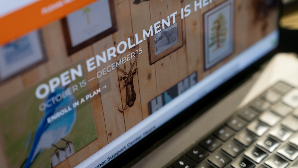 Congressional stalemate creates chaos for Obamacare shoppers