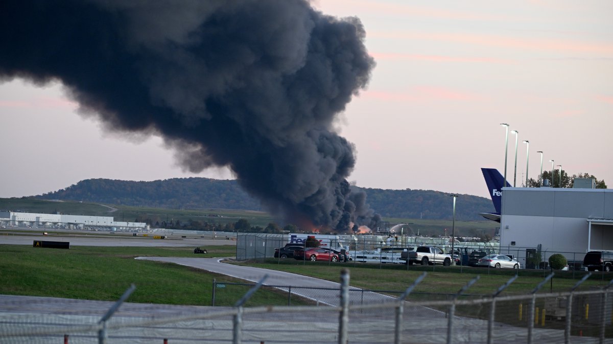 The MD-11 cargo planes involved in last fall's deadly UPS crash in Kentucky return to the air