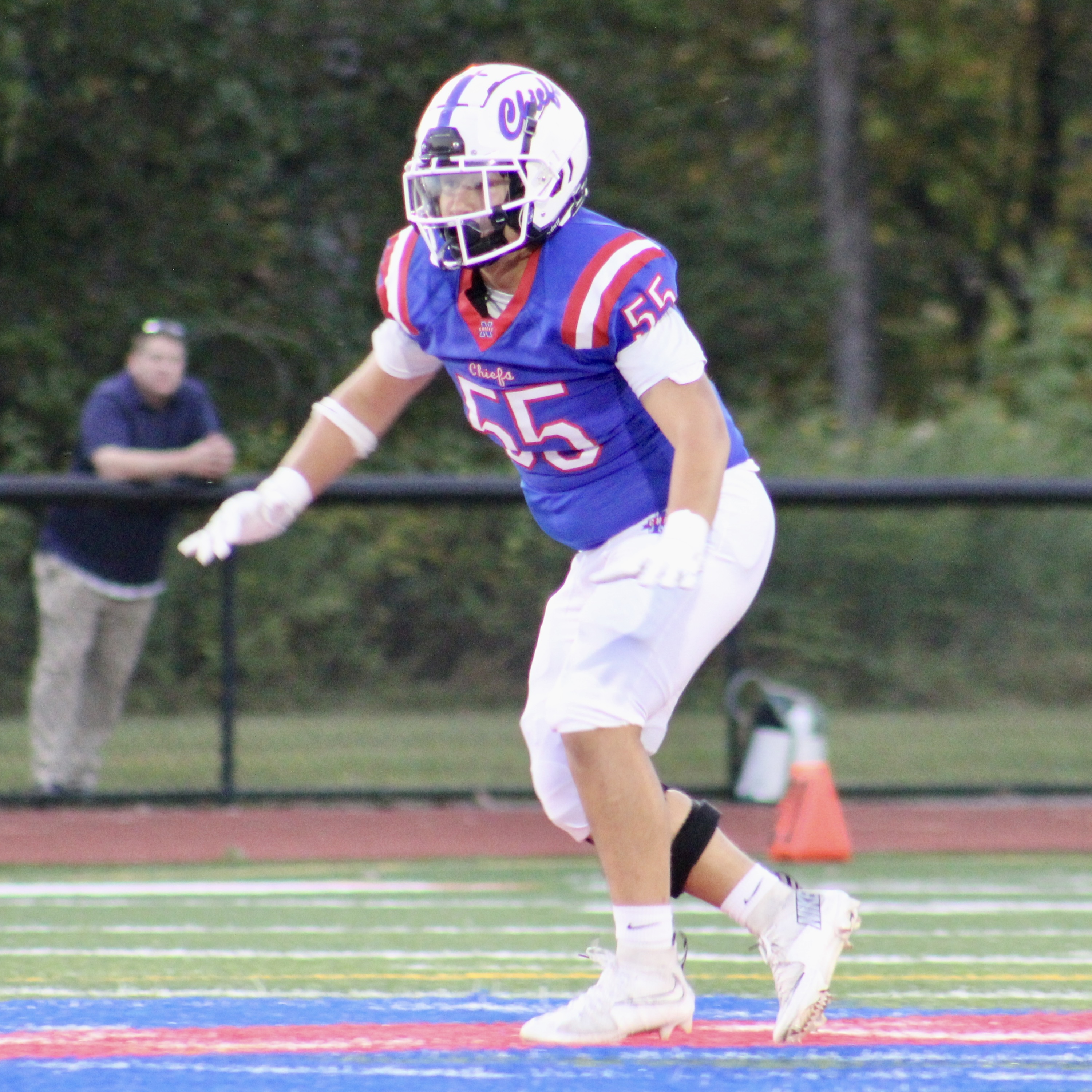 Nonnewaug Co-Op football team rallies around teammate battling leukemia