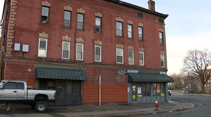 Hartford mother thankful for community support after apartment fire