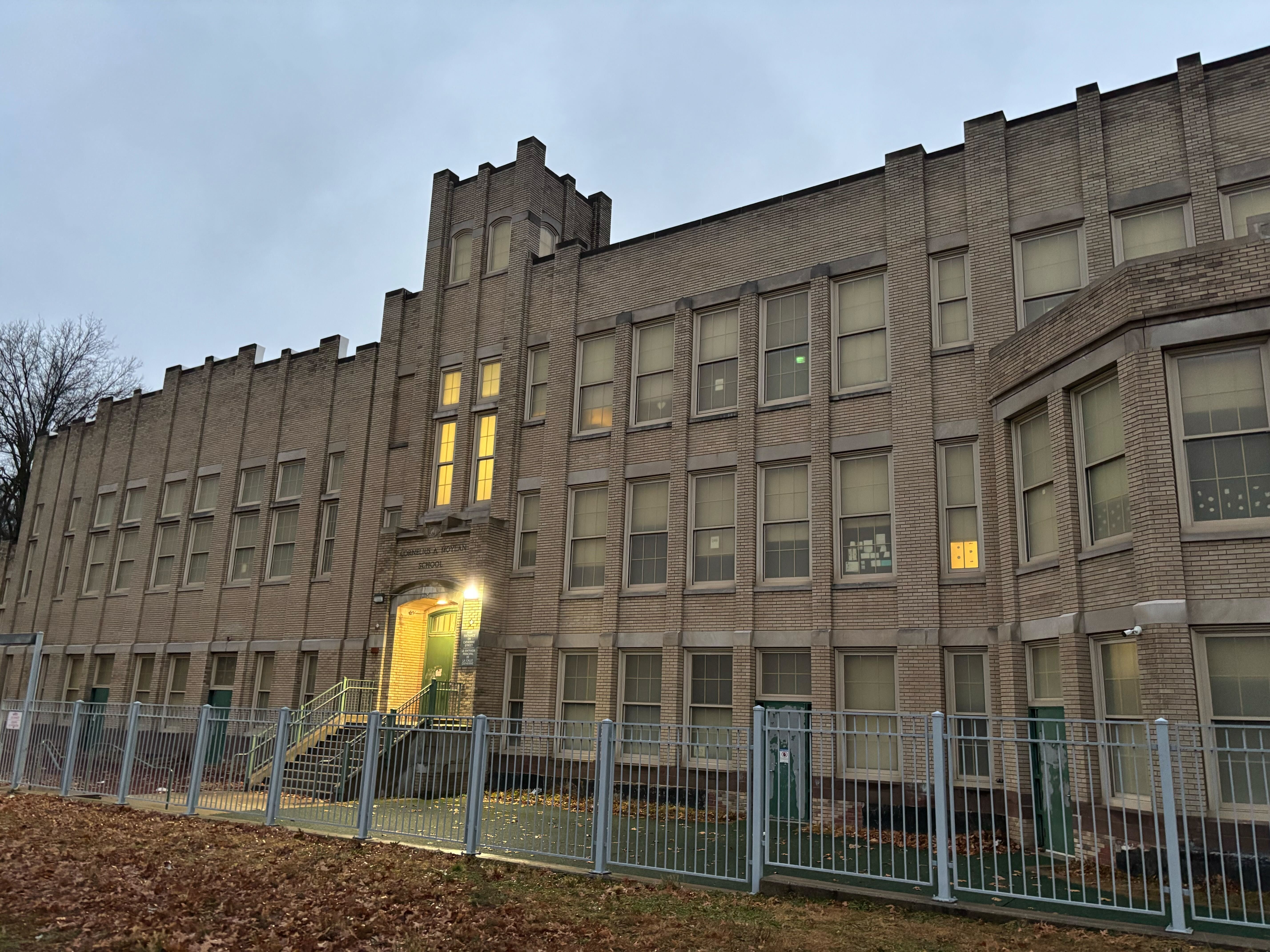 Frustrations over Hartford school renovation pause spread to community