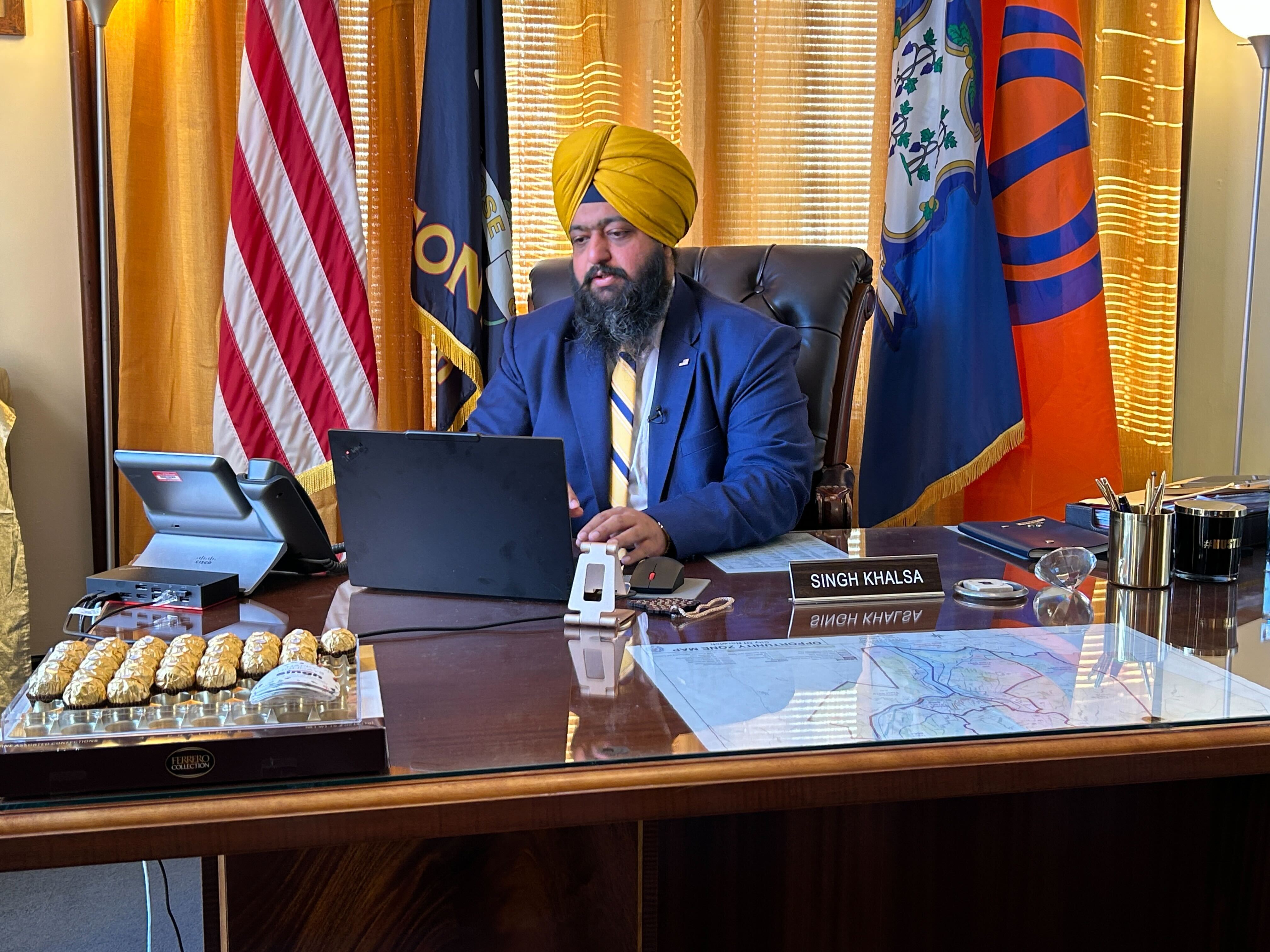 Norwich mayor making history as first Sikh to hold that office in Connecticut