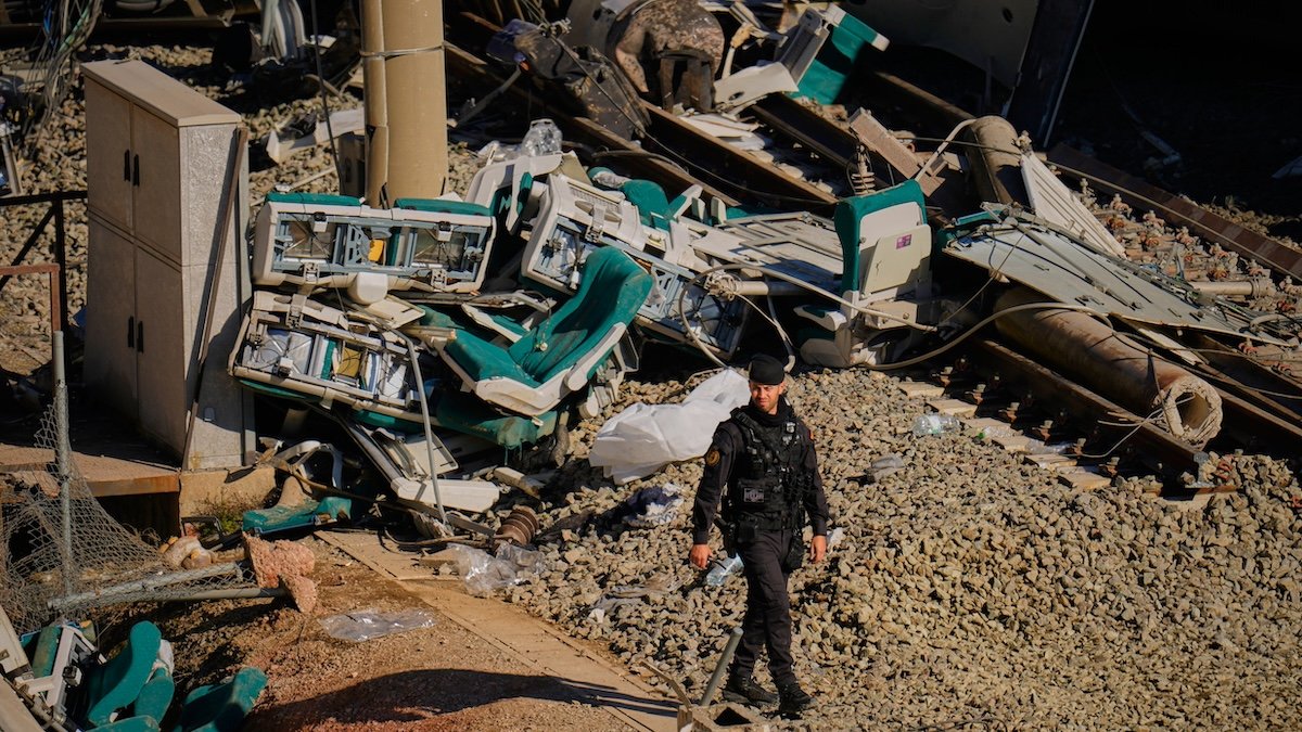 ‘A miracle': 6-year-old girl is the sole survivor of a family that perished in Spanish train wreck