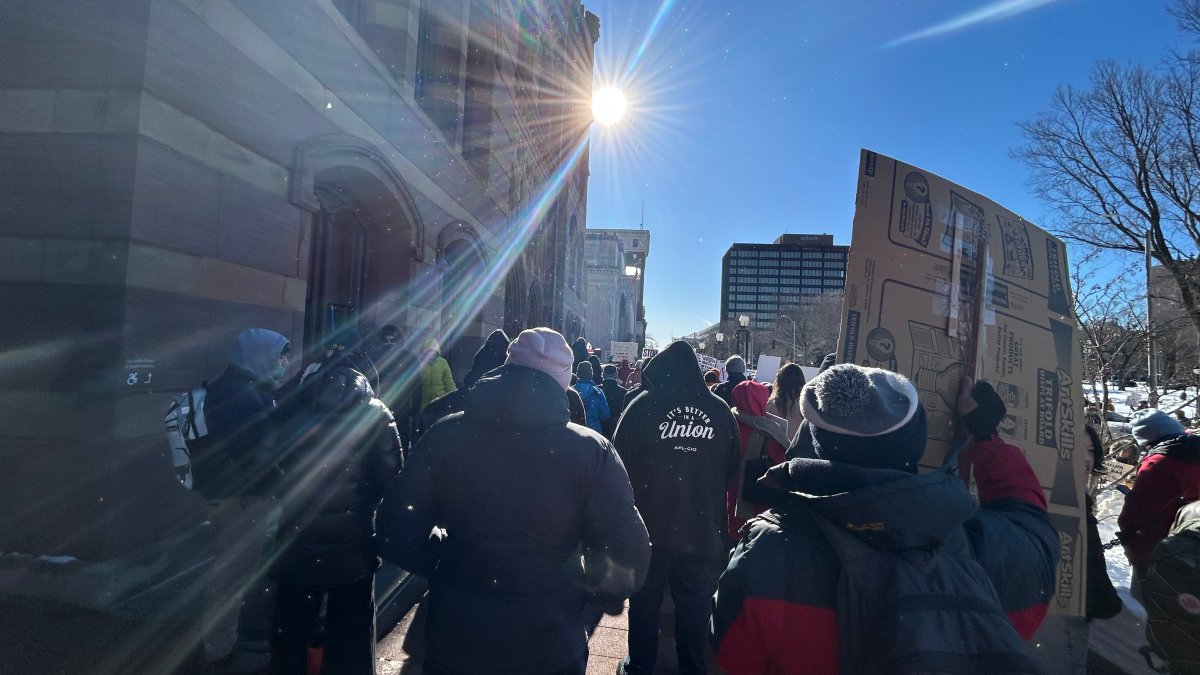 New Haven joins nationwide “ICE out day” protests, in solidarity with Minneapolis