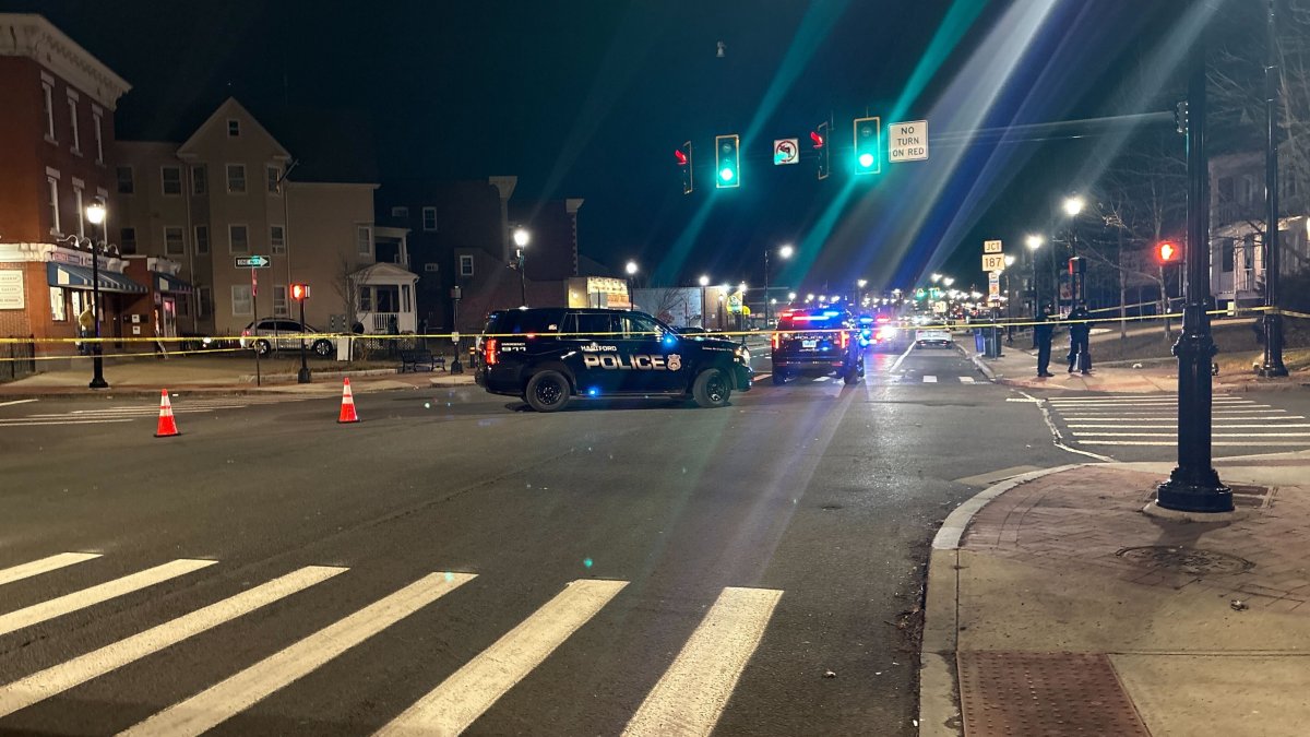 Man critically injured in shooting on Albany Avenue in Hartford