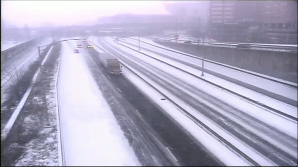 Gov. Lamont lifts commercial vehicle travel ban on Connecticut highways