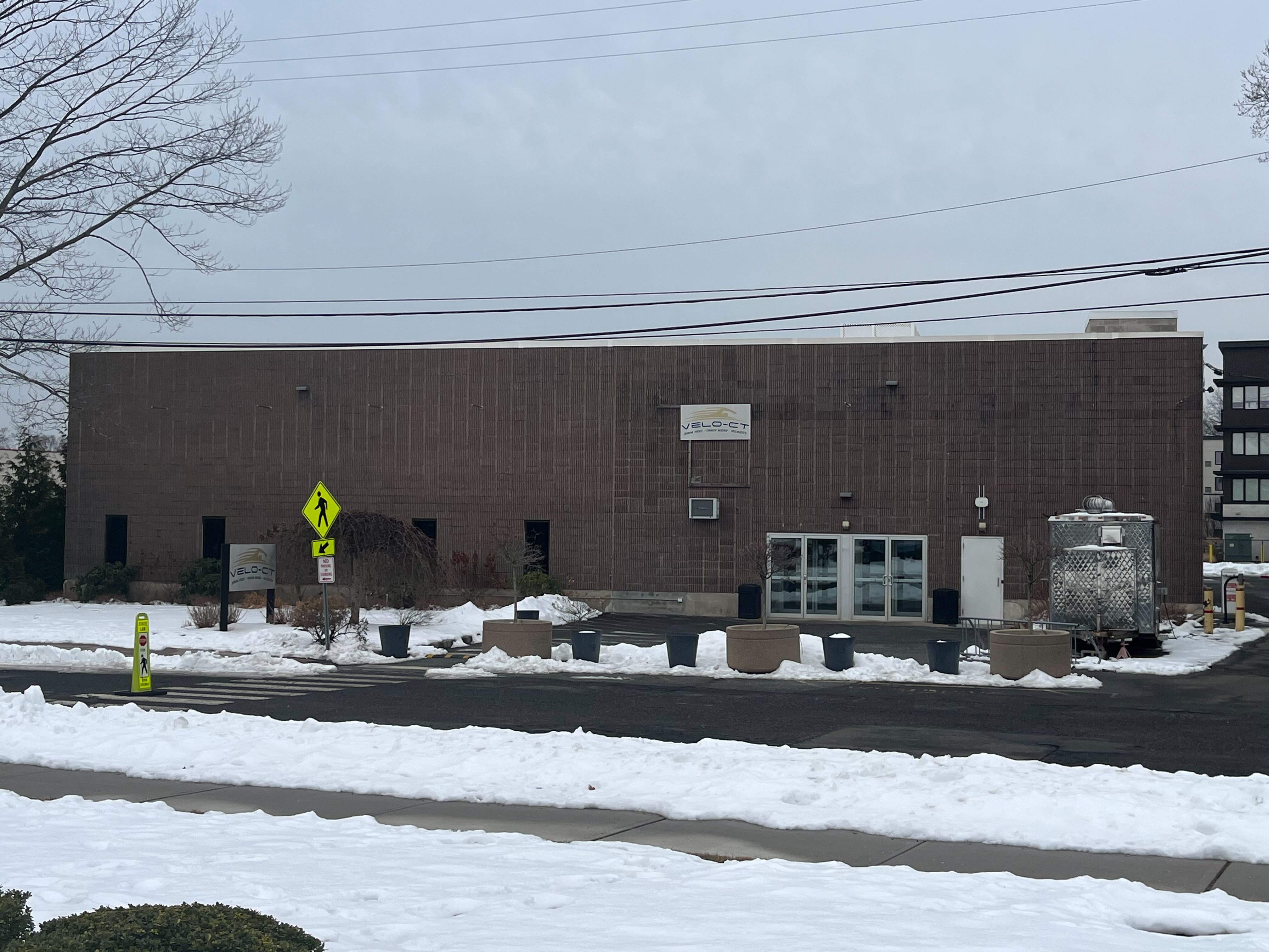 1 hospitalized after carbon monoxide fills building in Norwalk