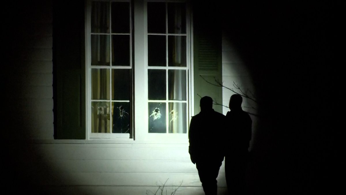 Man arrested after allegedly vandalizing Vance's Cincinnati home