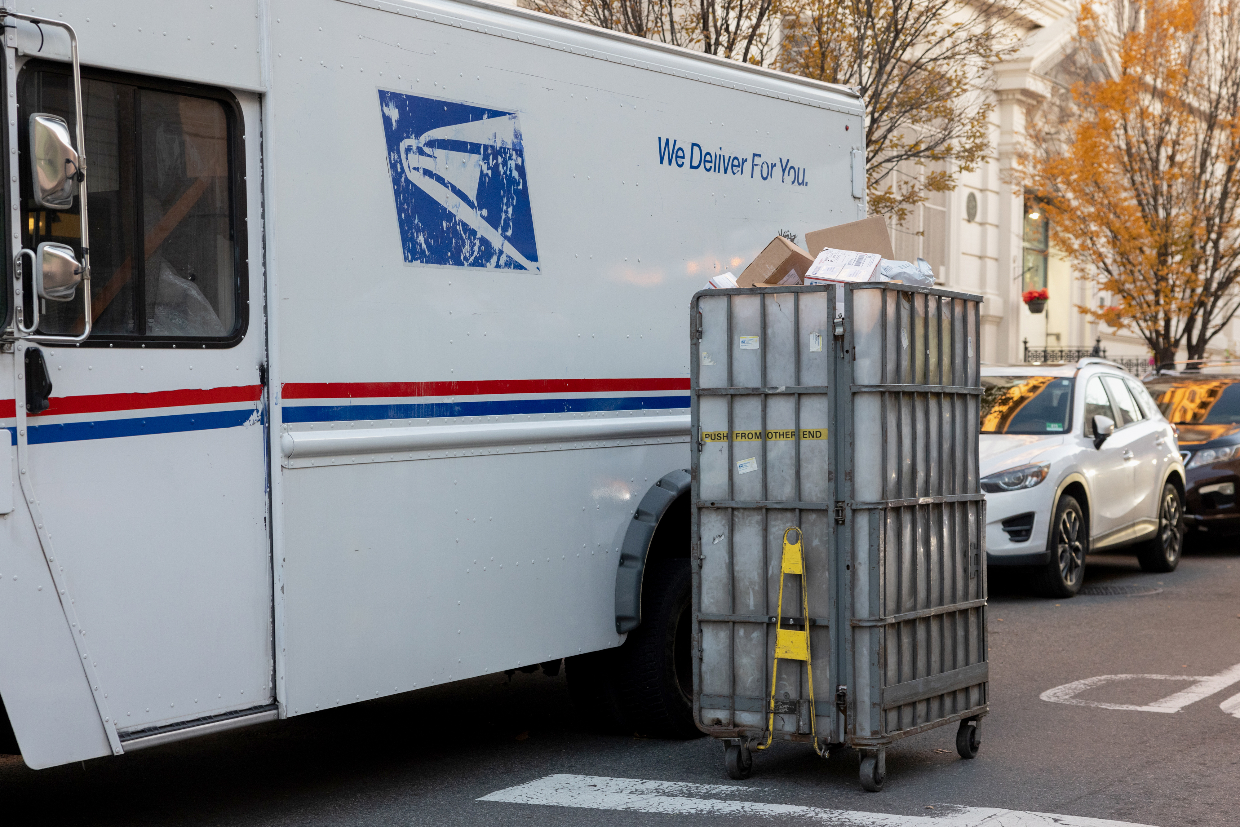 USPS seeks temporary 8% price hike on package shipping services amid rising fuel costs