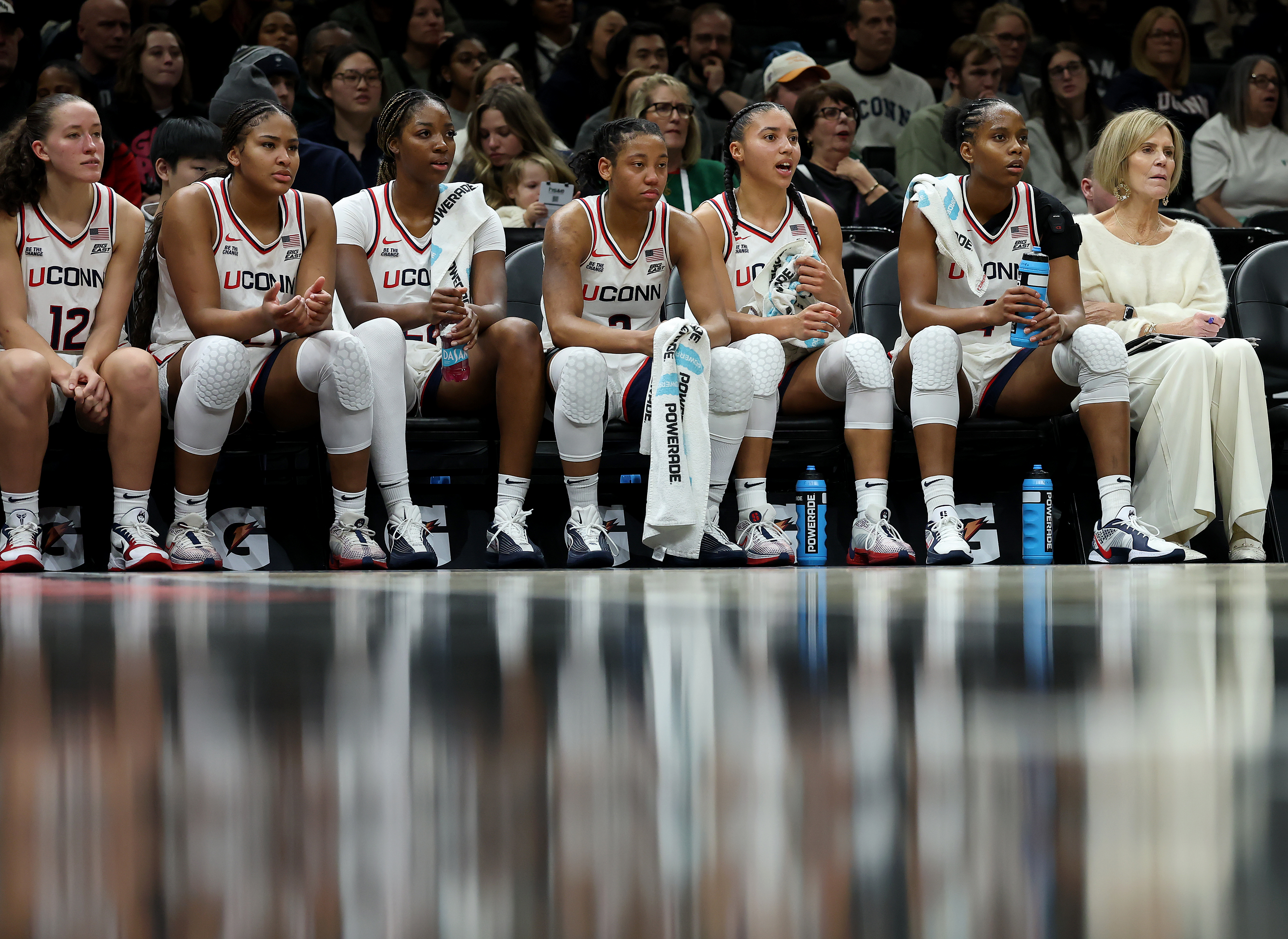 UConn is still No. 1 in AP Top 25 women's poll