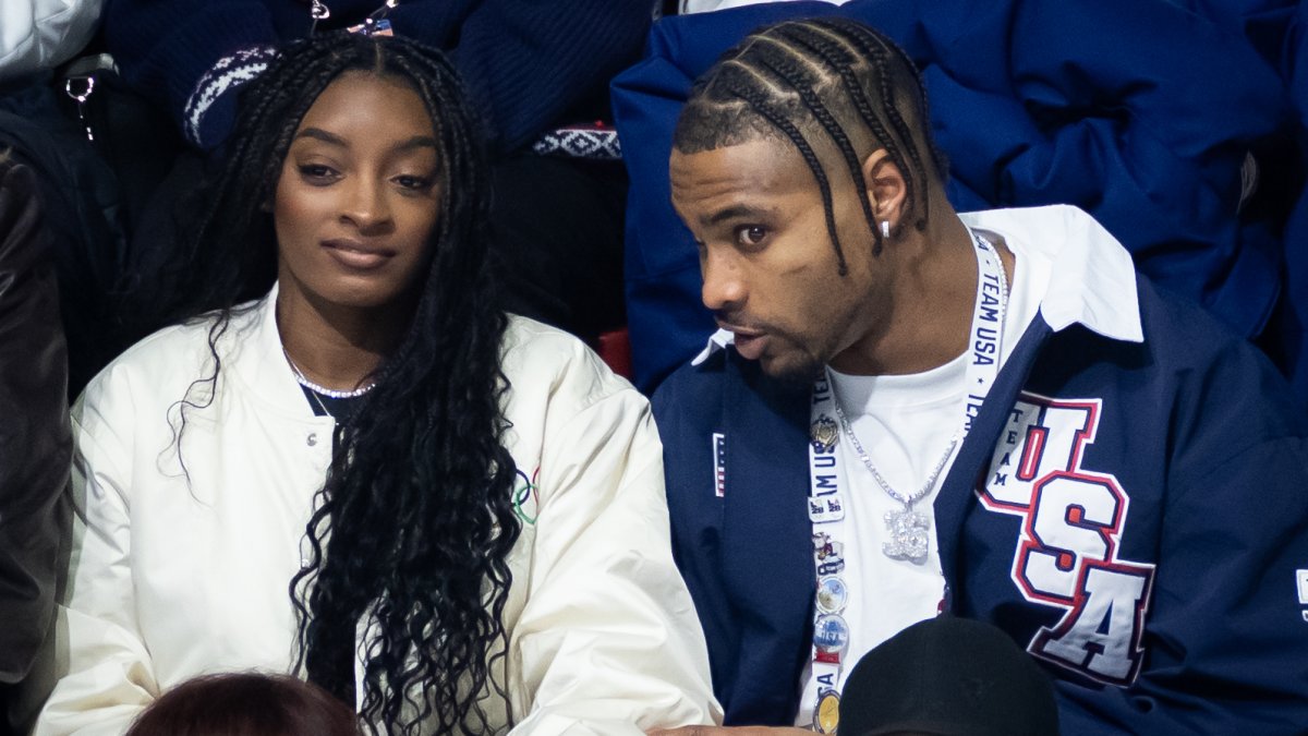 Simone Biles' husband Jonathan Owens said he was nearly robbed in Milan at Winter Olympics